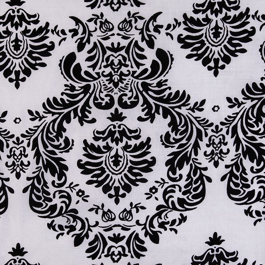 Specialty Amondine Black on White tablecloth